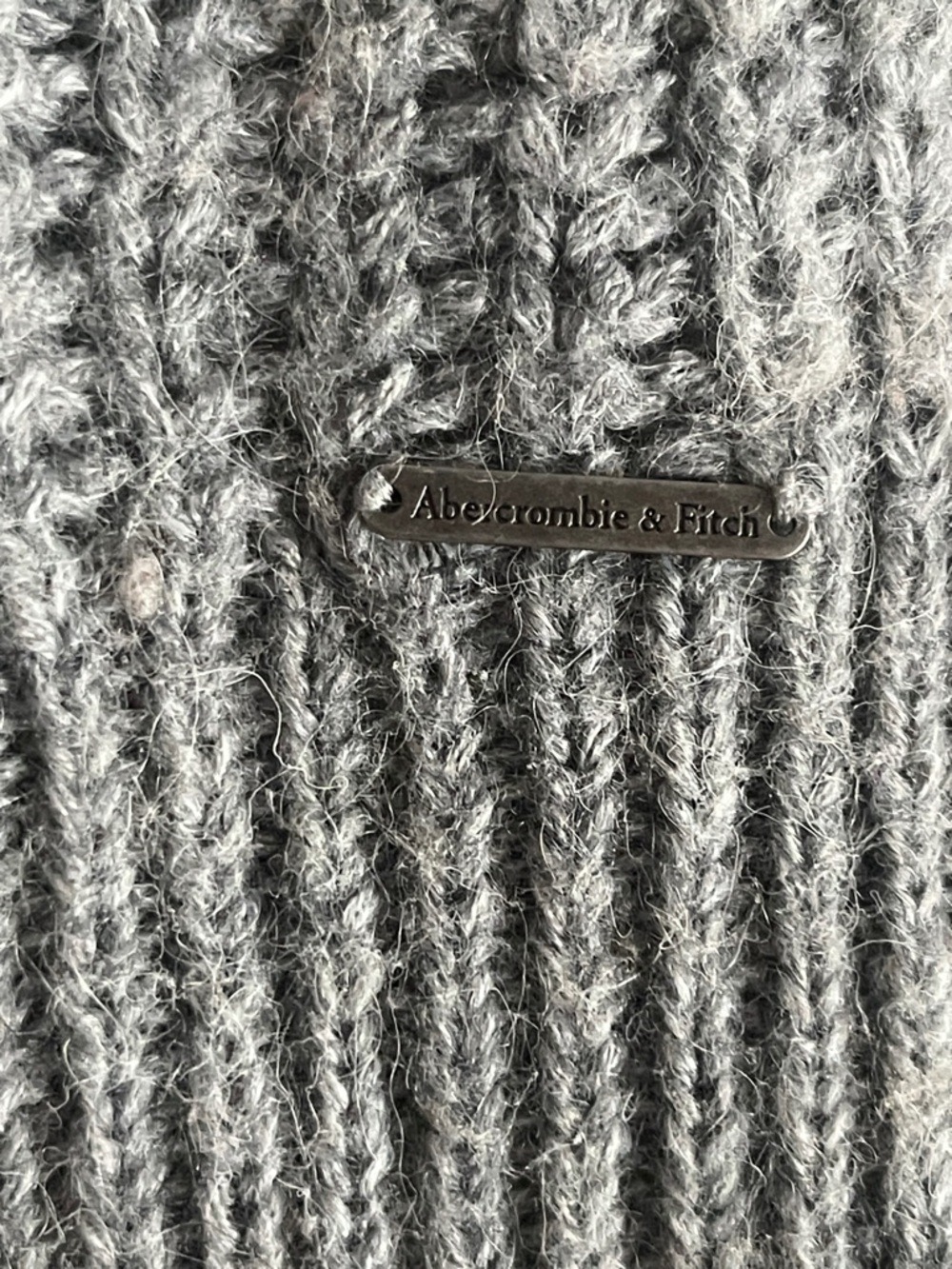 Abercrombie & Fitch Gray Knit Crewneck Sweater Medium - Picture 3 of 8